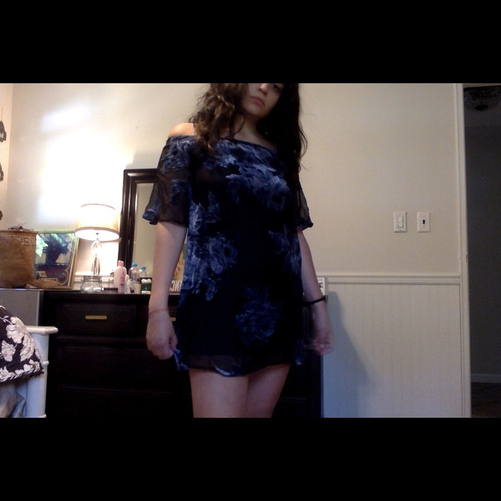 Crushed velvet flower dress